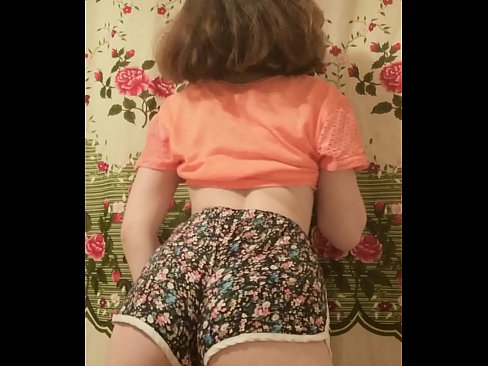 ❤️ Nwa ọhụrụ sexy na-eyipụ uwe mkpirisi ya na igwefoto ❤️ na porn% ig.dreamlandpassionfever.ru%